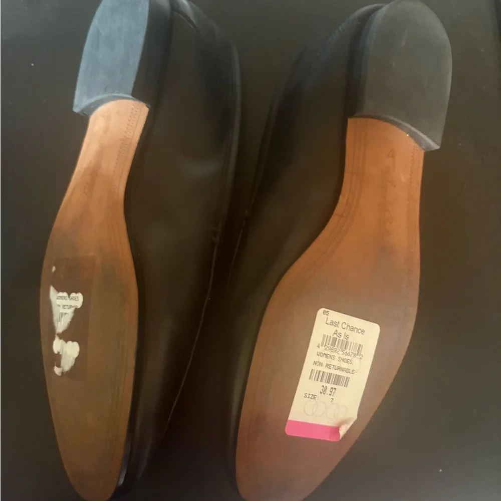 Sam Edelman Lorraine Bit Loafers Black with Gold Detail - Picture 4 of 8